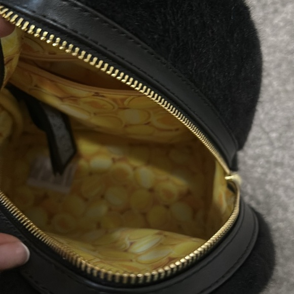 Harry Potter mini Loungefly backpack - Picture 4 of 5